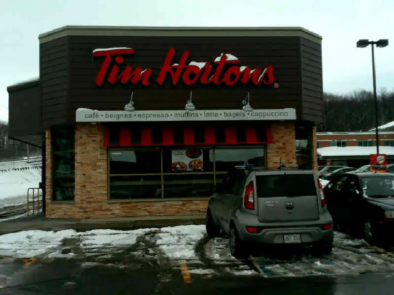 Tim Hortons at 104, Boul. Don-Quichotte, L'Ile-Perrot