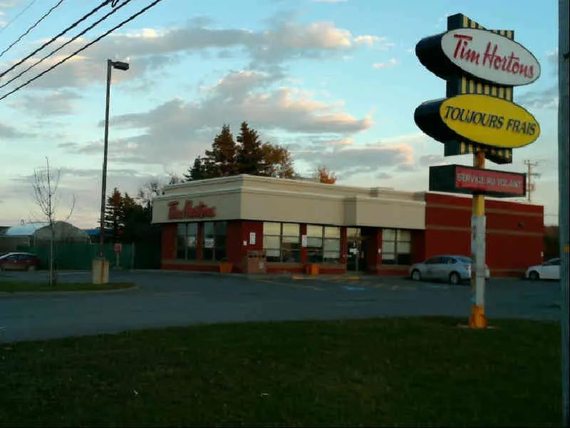 Tim Hortons at 1105, Av. Du Phare Ouest, Matane