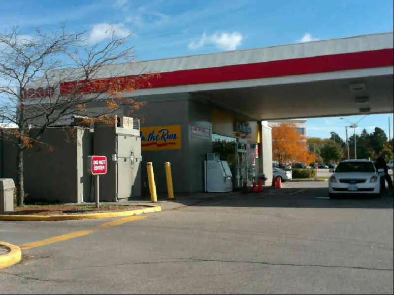 Tim Hortons at 1136 Golf Links Road, Ancaster