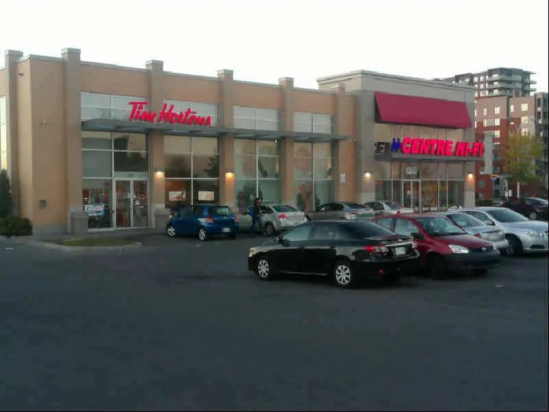 Tim Hortons at 1340, Boul. Le Corbusier, Laval