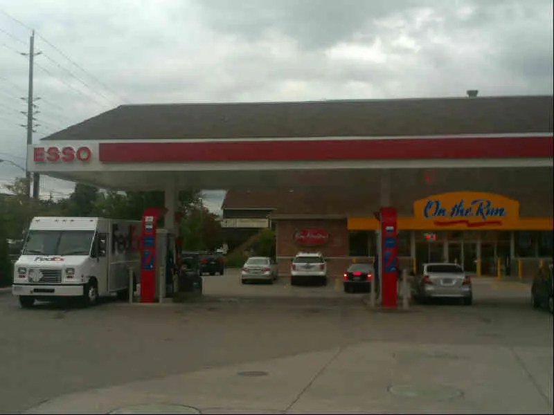Tim Hortons at 14 Plains Rd East, Burlington