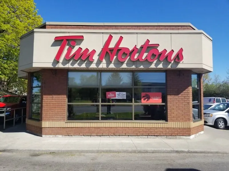 Tim Hortons at 146 Bloor St East, Oshawa