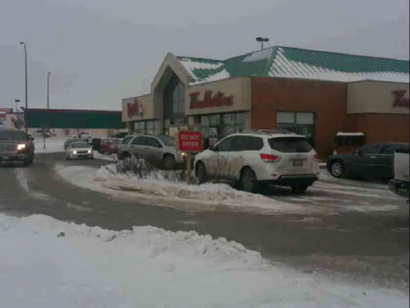 Tim Hortons at 1609A Kenaston Blvd, Winnipeg
