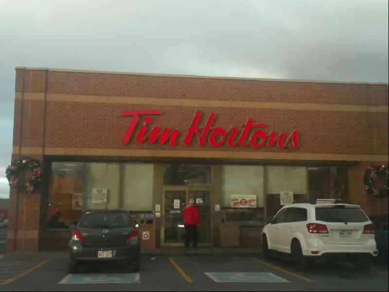 Tim Hortons at 2145, Boul. Roland-Therrien, Longueuil