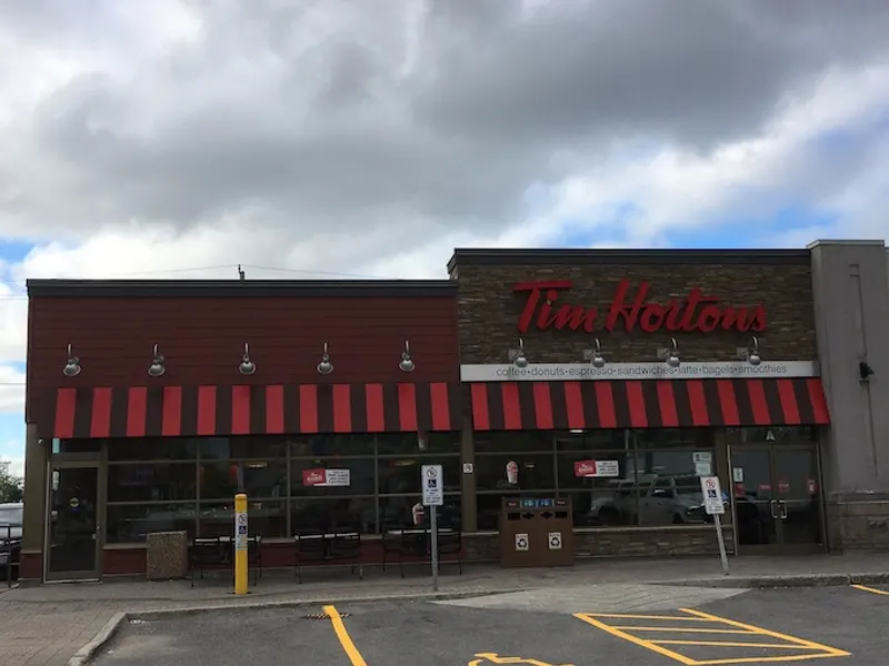 Tim Hortons at 2301 Navaho Drive, Nepean