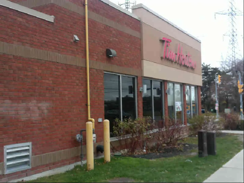 Tim Hortons at 2422 Islington Avenue, Etobicoke