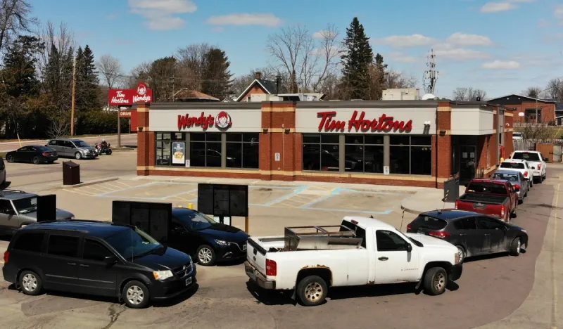 Tim Hortons at 383 Stewart Street, Renfrew