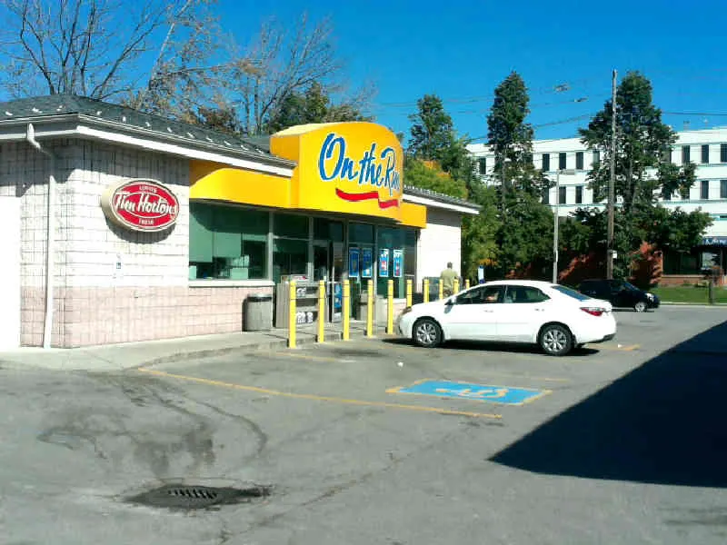 Tim Hortons at 5470 Dundas St West, Etobicoke