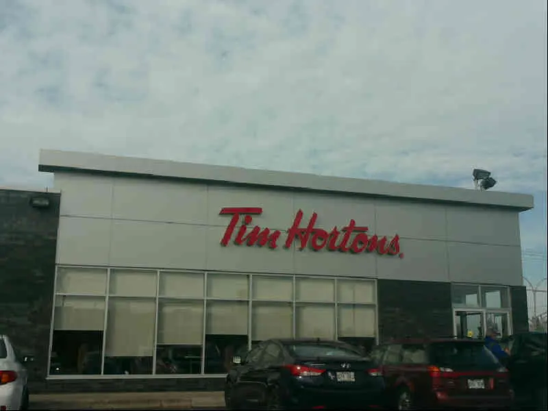 Tim Hortons at 5525, Av. Auteuil, Brossard