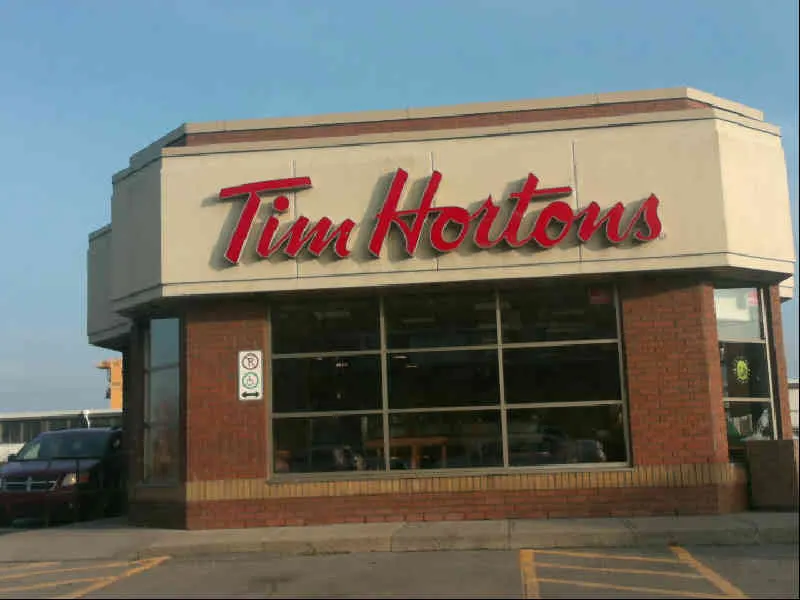 Tim Hortons at 5778, Rue Notre-Dame Est, Montreal