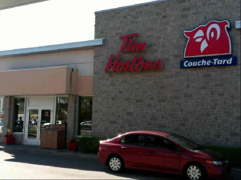 Tim Hortons at 800, Av. Taniata, Levis