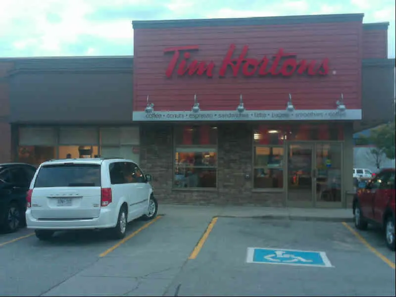 Tim Hortons at 900 Steeles Ave, Milton